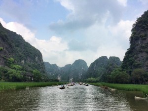 tam coc river boat trip1