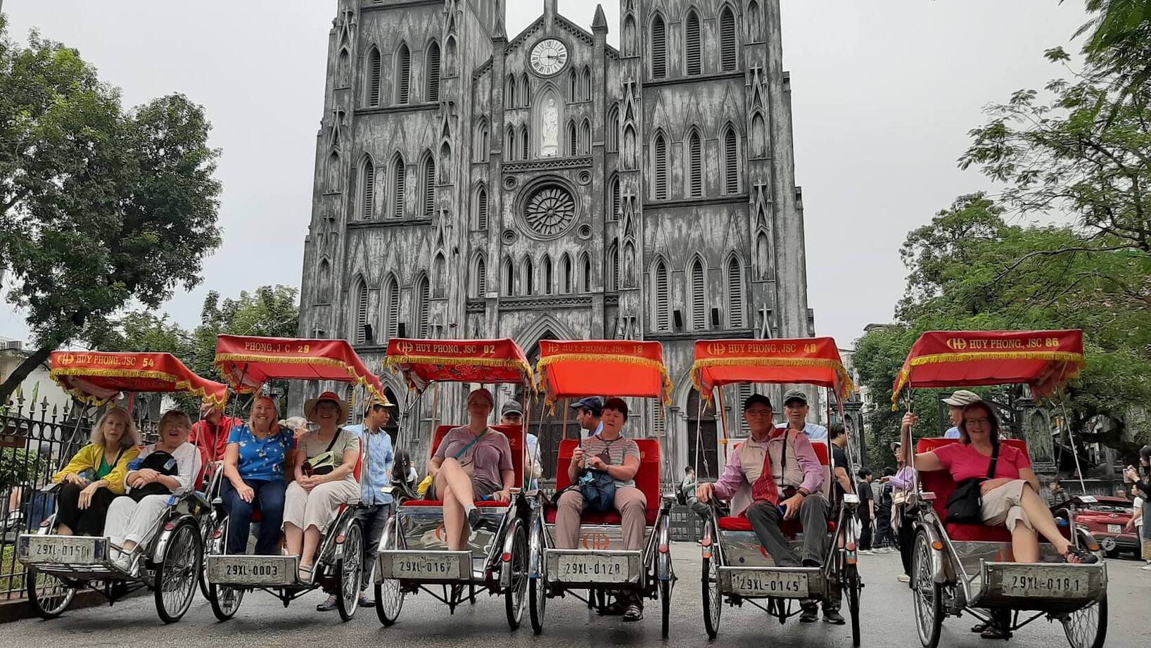 Hanoi rickshaw ride fun
